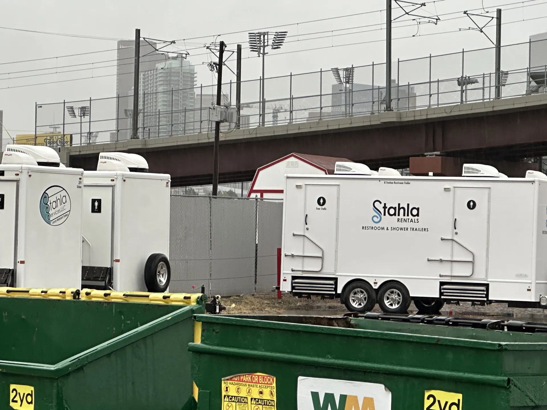 Stahla shower trailers deployed at urban construction site